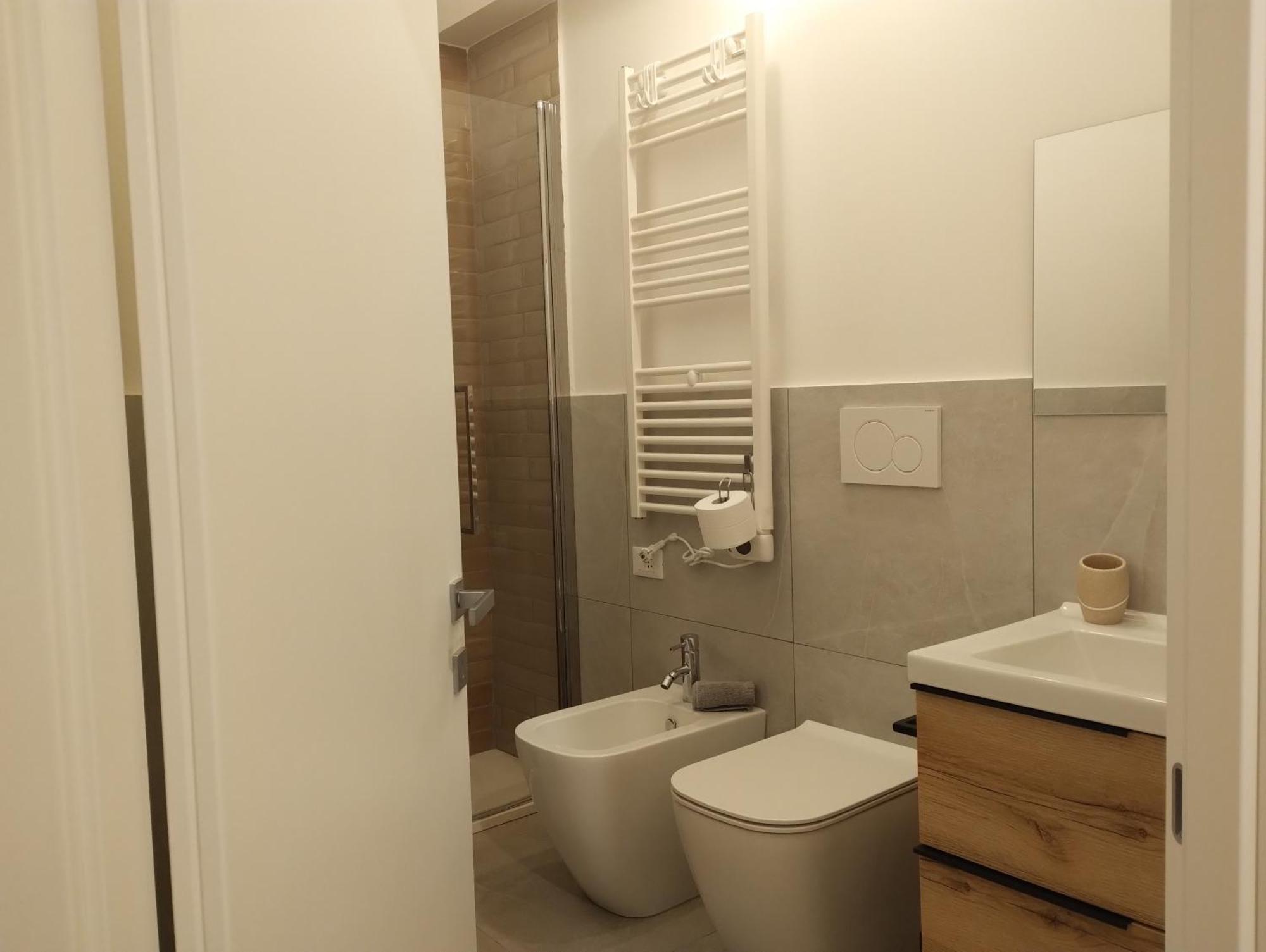 Casa Linda Sul Naviglio Apartment มิลาน ภายนอก รูปภาพ