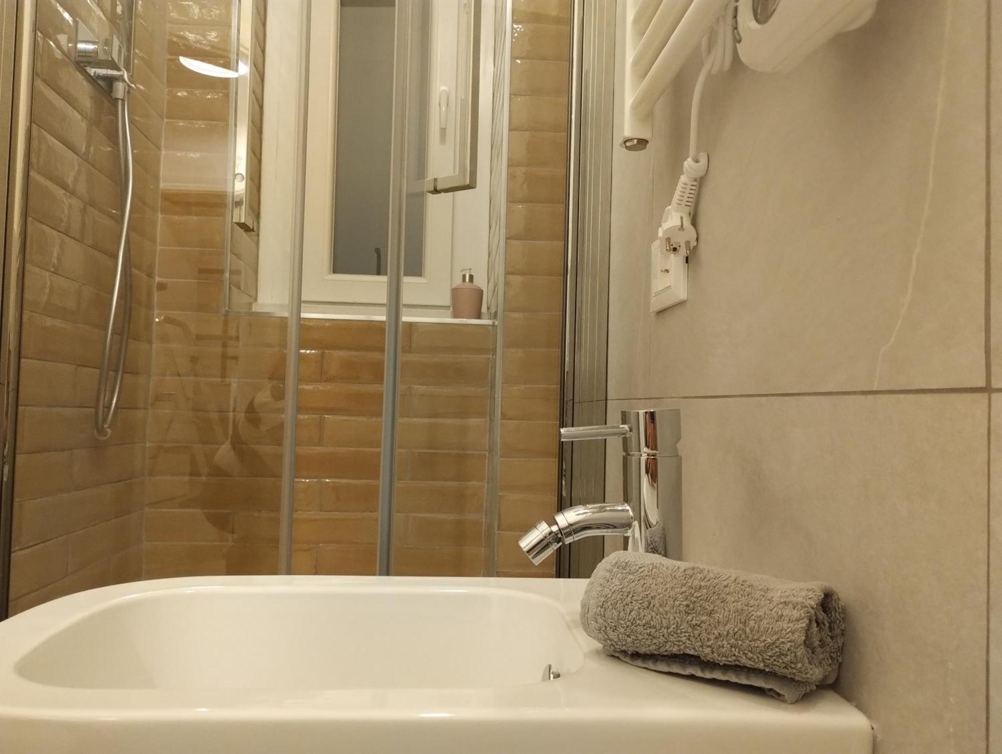 Casa Linda Sul Naviglio Apartment มิลาน ภายนอก รูปภาพ